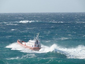 Barca alla deriva a Imperia salvata grazie ad una bimba di 12 anni