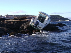 Diportisti, attenti agli incagli! Alcune regole per una corretta condotta in navigazione e per gestire le emergenze