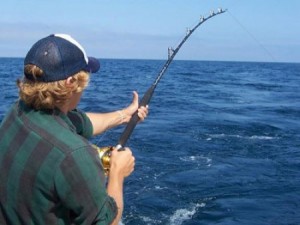 Una tassa sulla pesca sportiva? Ora si paga per lanciare un filaccione in mare?