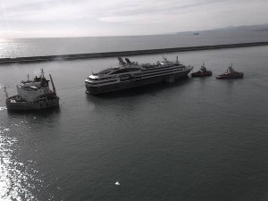 La Boreal arriva a Genova sulla semisommergibile cinese Kang Sheng Kou