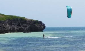 Un kiter sedotto dalle isole dell’amore: un itinerario da sogno dalle spiagge del Kenya