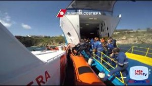 Traghetto Moby Lines va a scogli in Sardegna