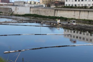 Disastro ambientale a Genova: l’allarme rientra, i danni restano