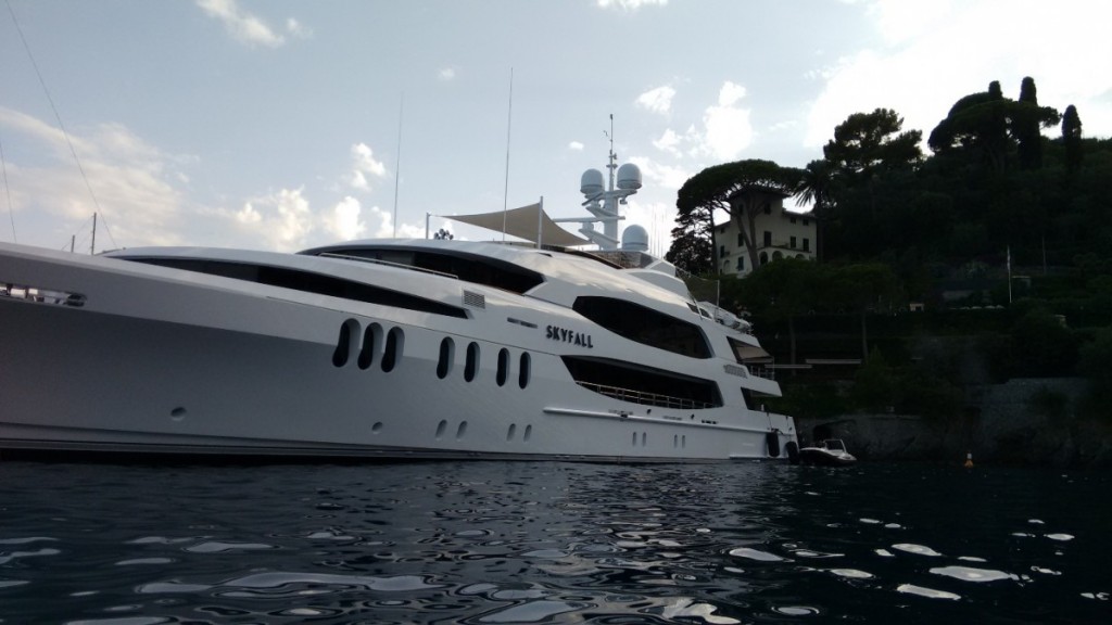 Megayacht Skyfall nei pressi di Portofino