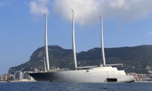 Sequestrata a Gibilterra la barca a vela più grande del mondo: il maxi yacht “A” del magnate Melnichenko