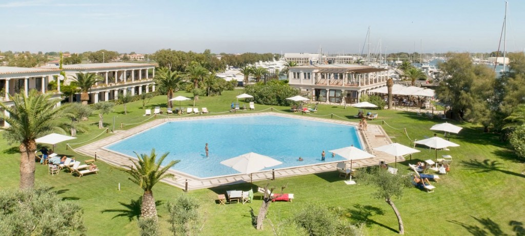 La piscina di Porto Romano, una delle più prestigiose  marine in Italia