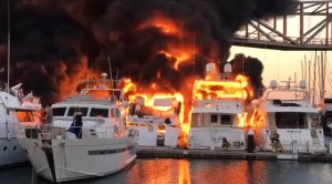 Due incendi nel Porto Forum di Barcellona: diversi yachts affondati