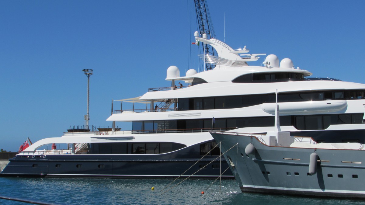Charter Yacht DREAM Offers Louis Vuitton Handbags  YachtCharterFleet