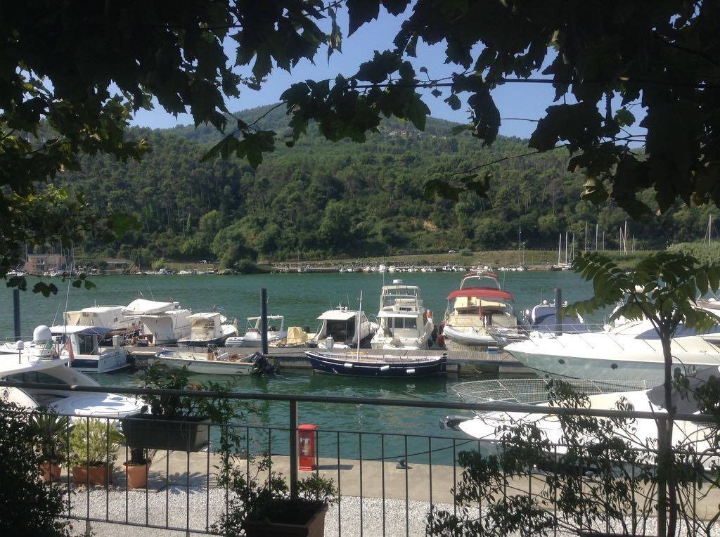 Alcune barche ormeggiate a Marina Del Ponte