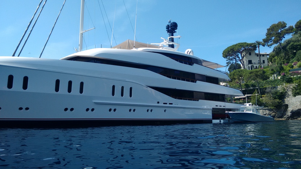 Megayacht Vanish a Portofino: foto laterale