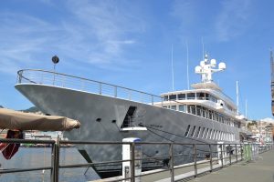 Mega yacht Musashi del miliardario Larry Ellison a Genova