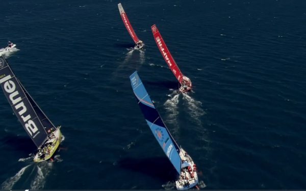 Volvo Ocean Race: super In-Port Race a Città del Capo. Partita la III^ tappa verso Melbourne