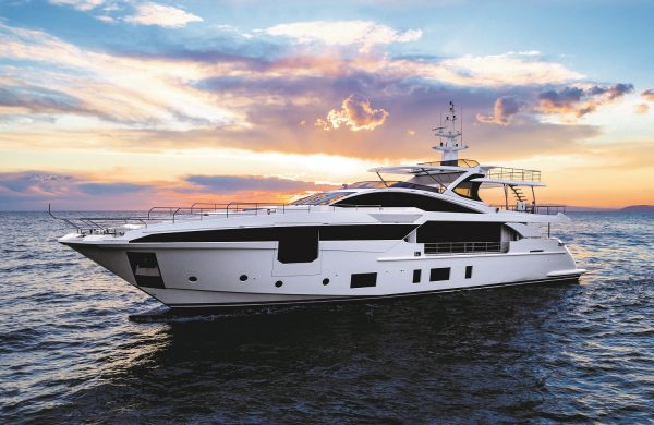 Azimut Grande 35 metri si aggiudica il premio per il Best New Production Yacht Design 2018