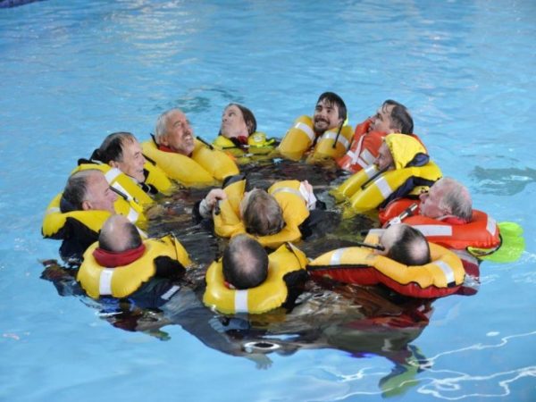 Sapresti gestire un’emergenza a bordo? Scoprilo a terra con il corso di sopravvivenza di Skipperclub!