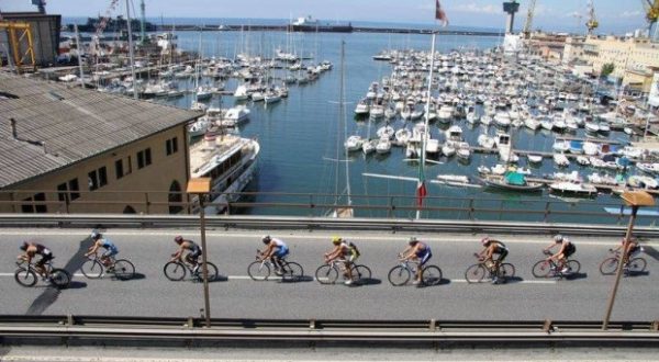 Uno Sprint tra le barche! E’ il ritorno del triathlon a Genova!