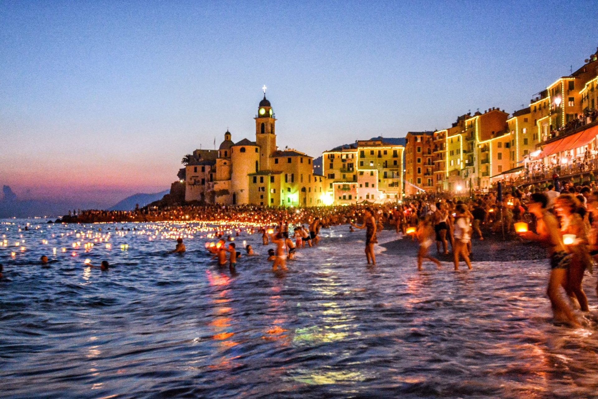 Posa dei lumini alla Stella Maris del 2017