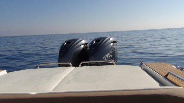 “Porto Aperto” con Four Marine ad Andora: si vola con i motori YAMAHA V8 XTO OFFSHORE 425 cavalli