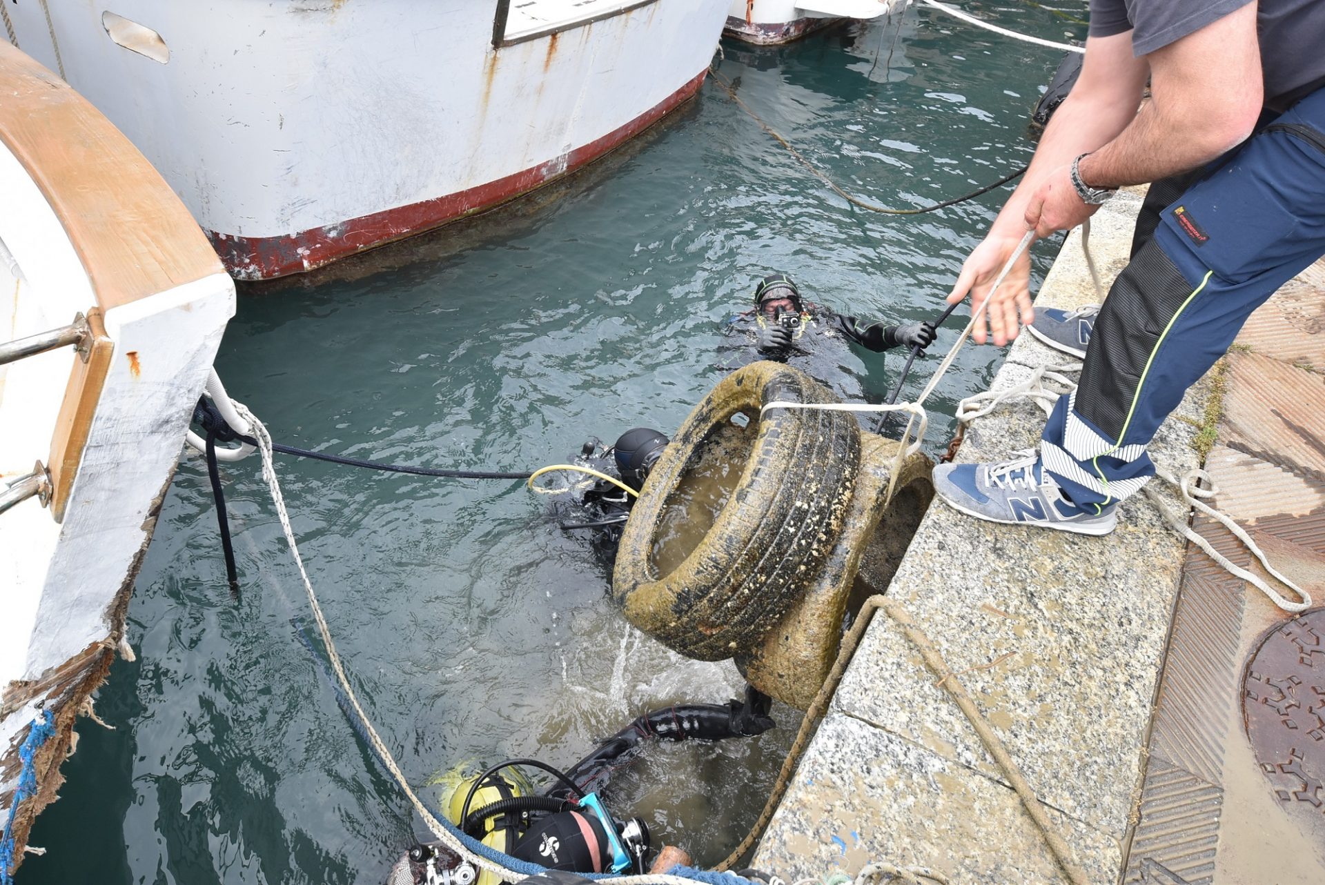 Alassio Fondali Puliti 2019 - recupero copertoni