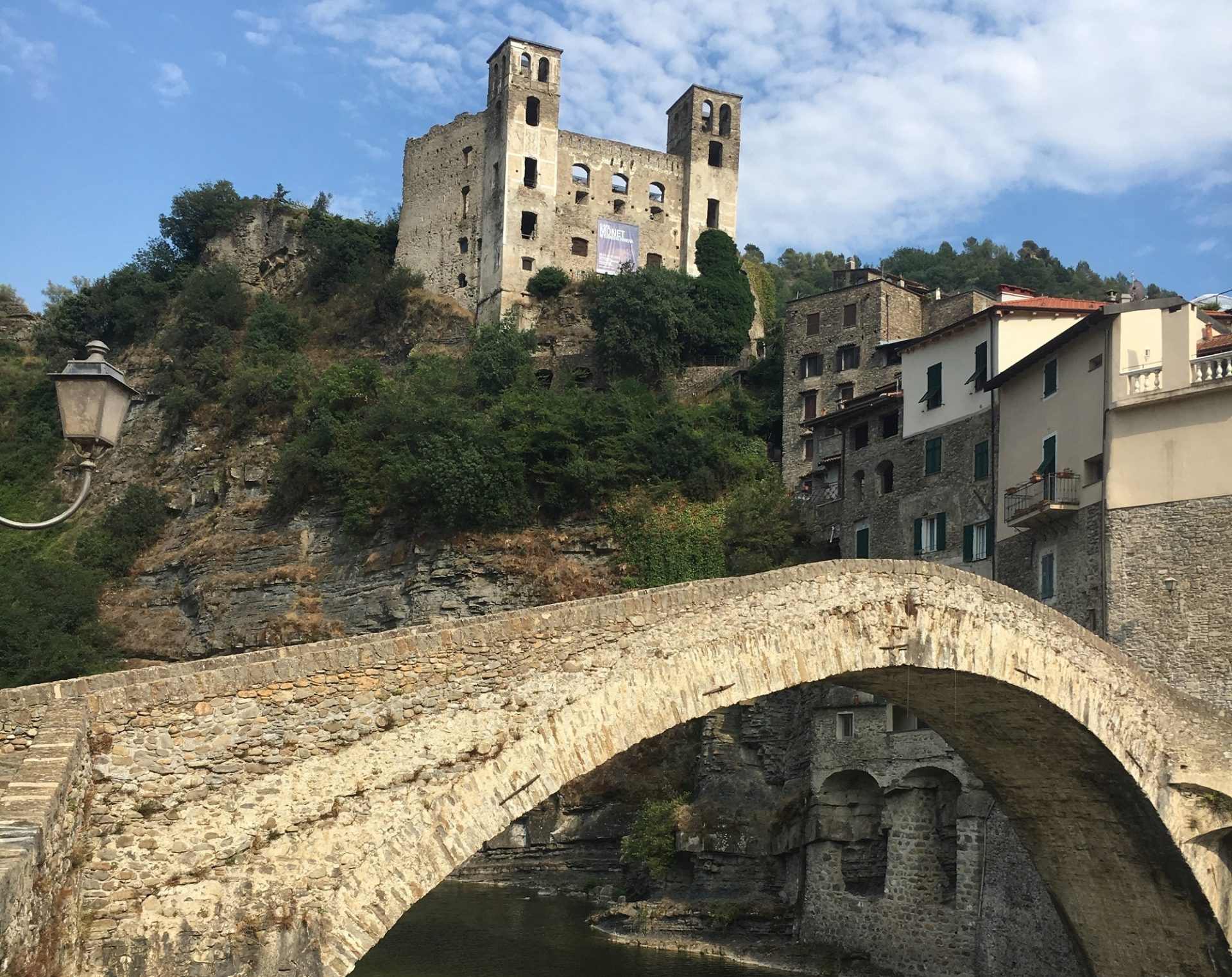 Monet, ritorno in Riviera, F.lli Razeto e Casareto - il Castello Doria di Dolceacqua