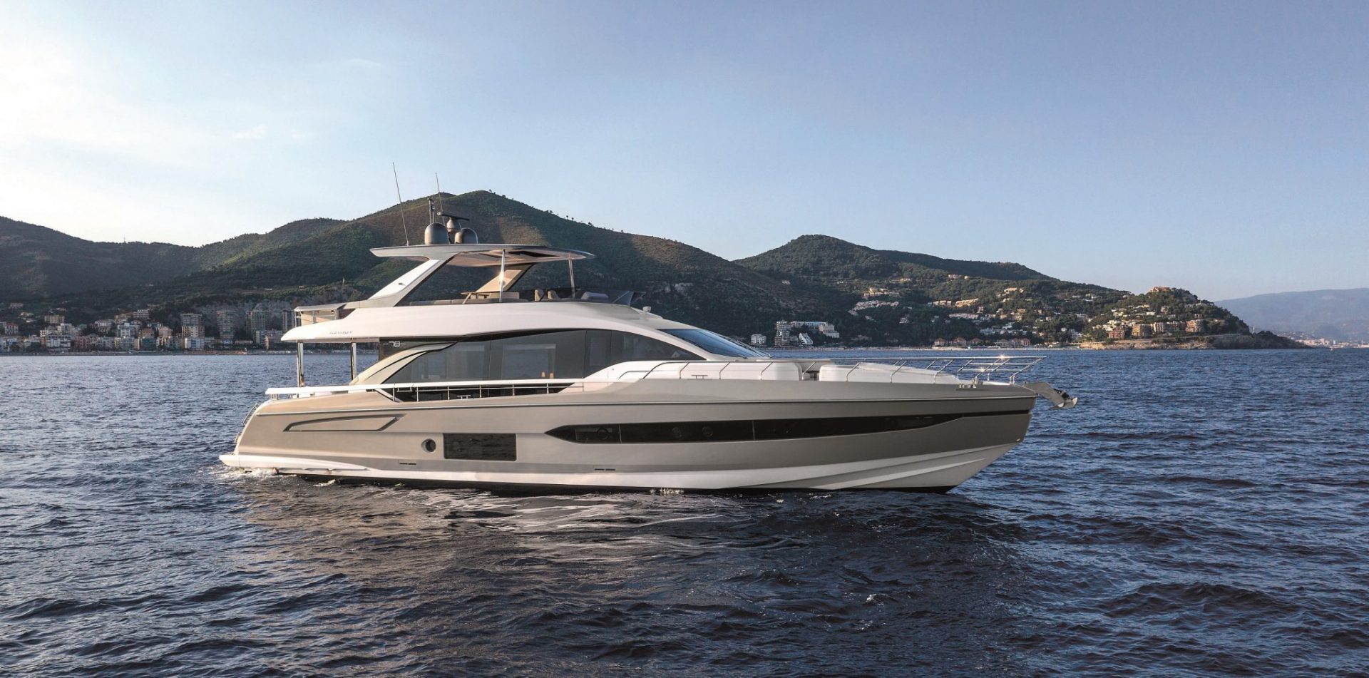 Azimut Benetti - Azimut 78 Fly