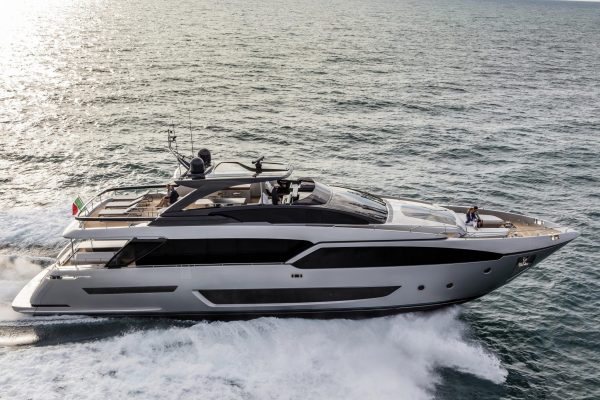 Ferretti Group sbarca allo Yachting Festival di Cannes con 22 modelli e 3 anteprime mondiali