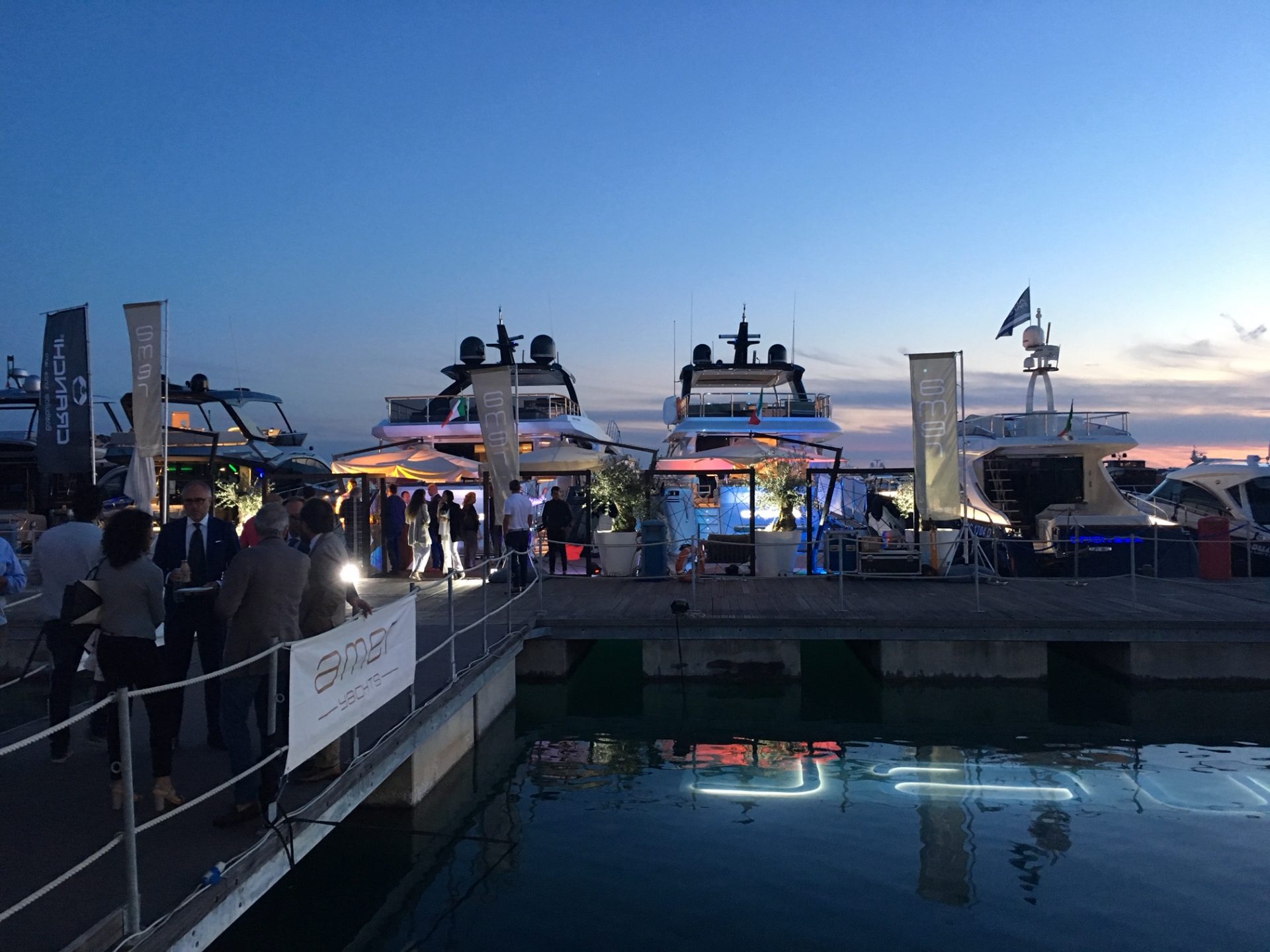 Serata Amer yacht