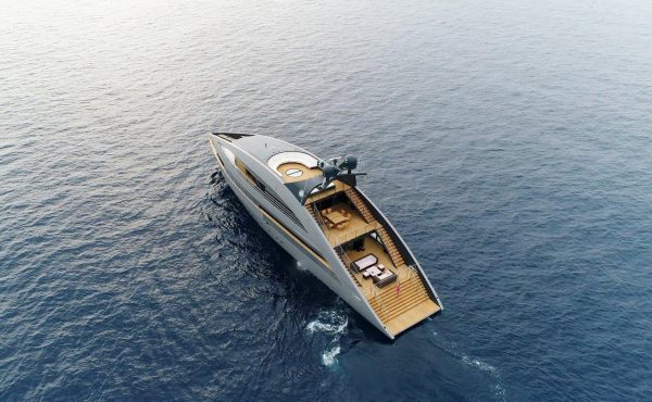 Godersi un megayacht da 43 metri al costo di uno da 22: la multiproprietà arriva anche in banchina