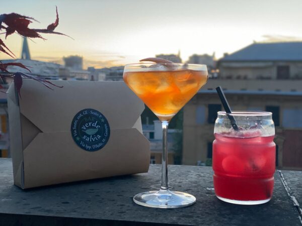 A Genova il relax di un brindisi al tramonto anche da casa grazie al Bar degli Aperitivi