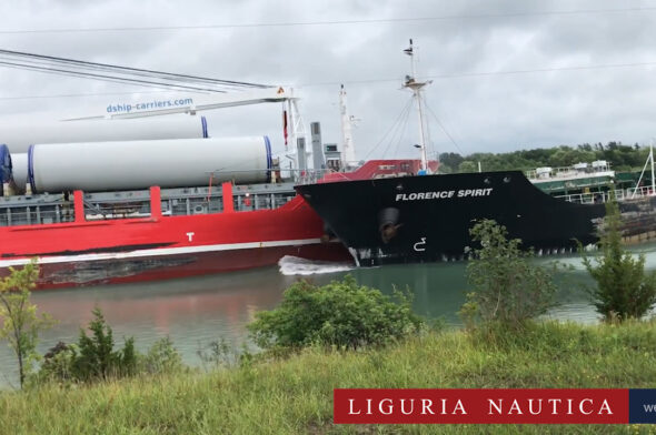 Frontal collision between two ships in the Welland Canal in Canada. The video of the accident