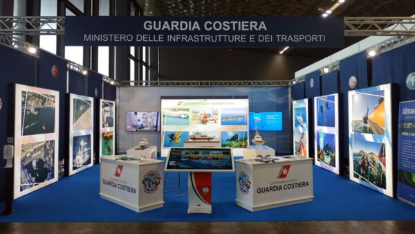 Dalla Guardia Costiera un nuovo info point multimediale per semplificare i servizi all’utenza