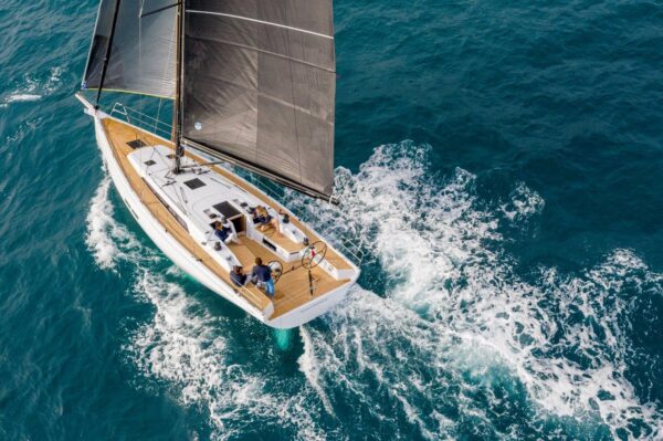 The first few miles at sea for the Grand Soleil 44: style, design, performance and comfort