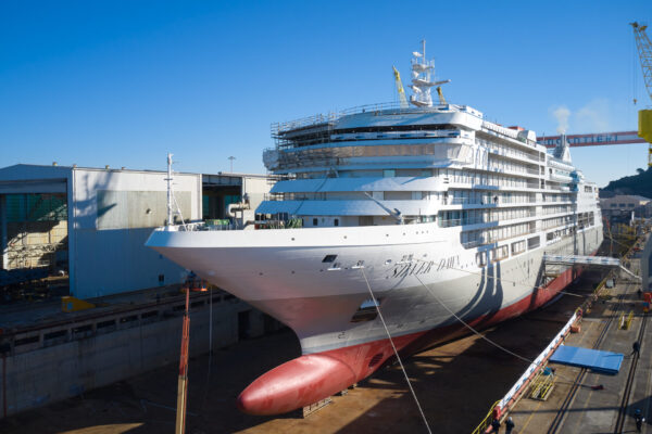 Ad Ancona il varo di Silver Dawn di Silversea Cruises. A bordo solo 600 ospiti per crociere ultra-lusso