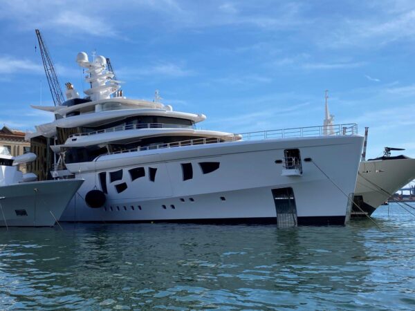 Artefact is in Genova: here is the 80 metre hybrid mega yacht, all glass and design