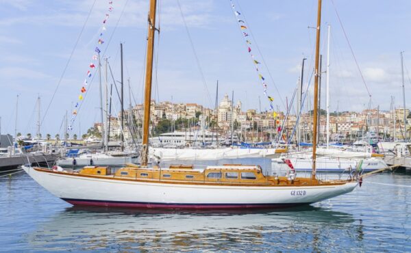 La barca storica Beatrice diventa ambasciatrice di Imperia capitale italiana delle vele d’epoca