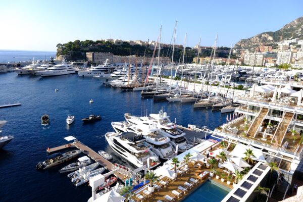 Monaco Yacht Show: the super yacht show where everything is possible. A lot of Italian stands – Photos by LN