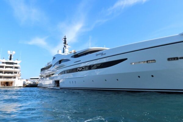 “Quantum of Solace” it isn’t a Bond film, but a 72 metre mega yacht Images by LN