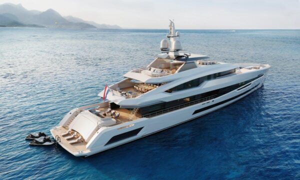 Il superyacht “Akira” di Heesen: 57 metri di lusso e alluminio