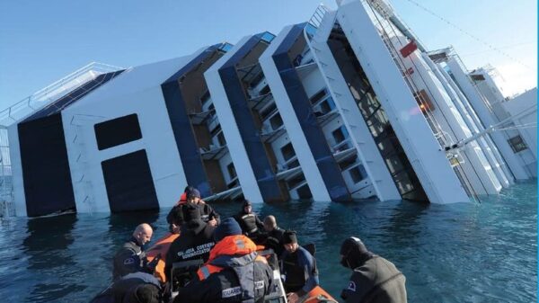 “Sotto le stelle del Giglio”: la notte della Costa Concordia tra cronaca e romanzo