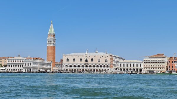 La miniserie di portolani cartografici per navigare in tutto l’Adriatico