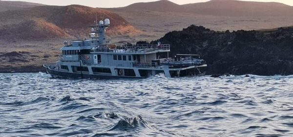 Naufragio della barca da crociera “Socorro Vortex” nell’Oceano Pacifico