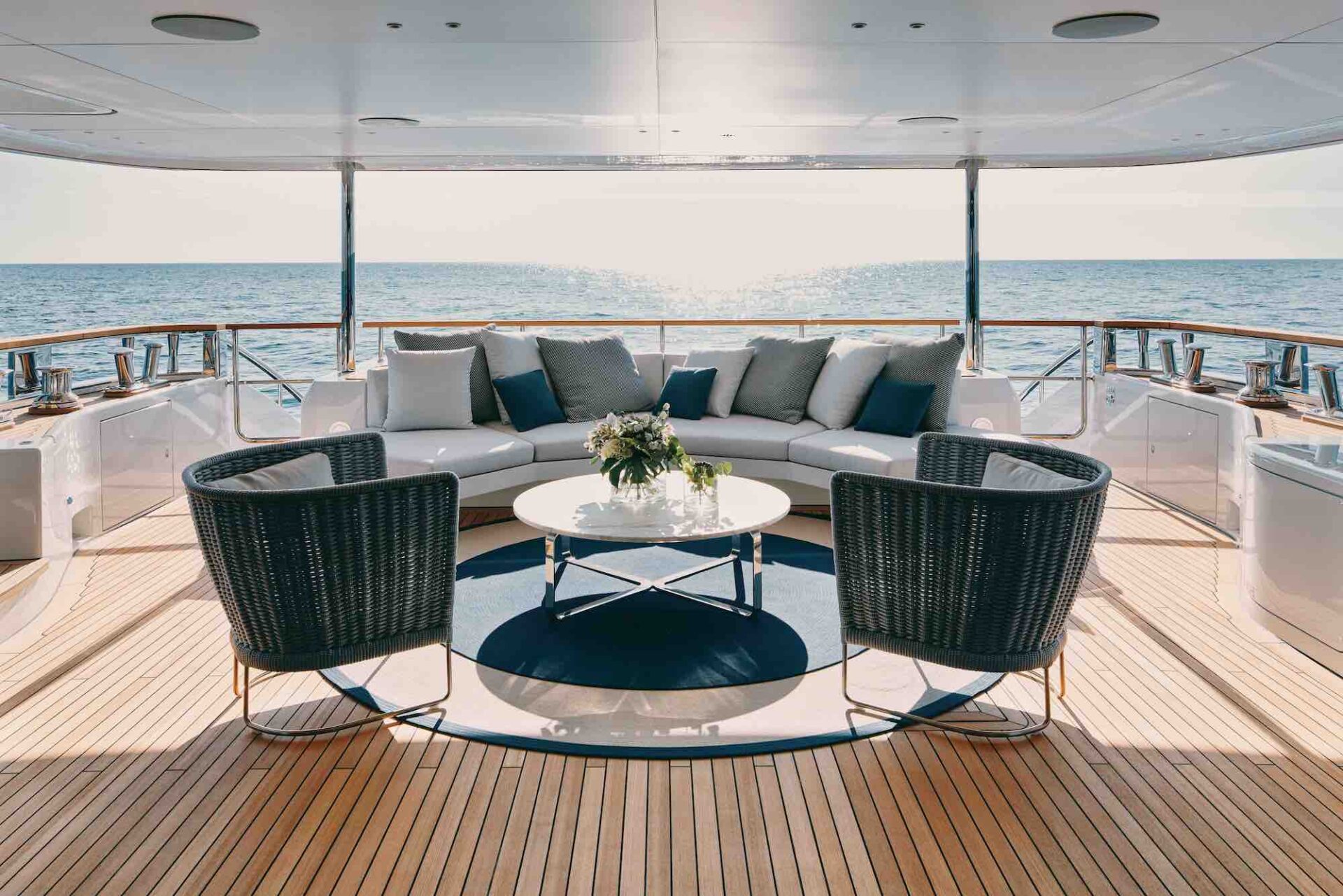 Motopanfilo 37M Benetti Lower Deck_Beach Club