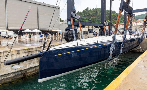 The first ClubSwan 80 has been launched, the elegant “rocket ship” for competition and for cruising