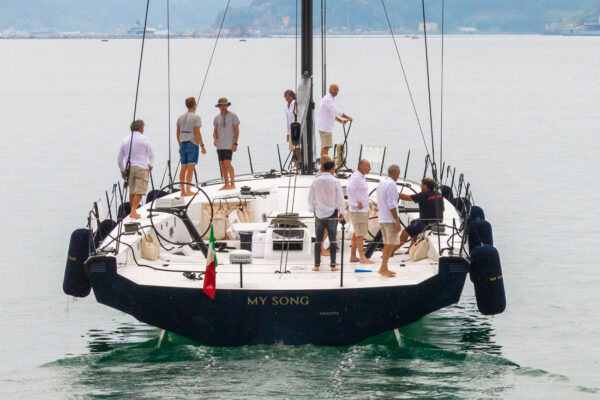 The first ClubSwan 80 has been launched, the elegant “rocket ship” for competition and for cruising