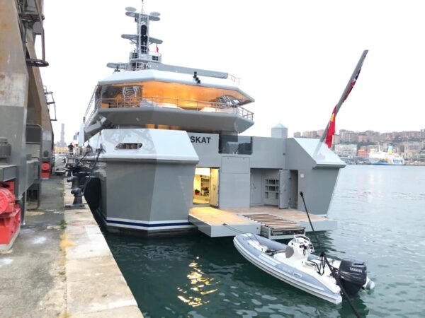 Avvistato a Genova il megayacht Skat: le immagini di Daily Nautica