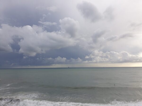 Barche a motore plananti e la rotta meteorologica