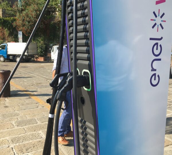 A Portofino inaugurata la prima “colonnina” per la ricarica delle barche elettriche