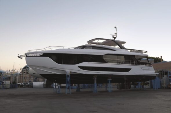 Azimut Grande 26M launched in Viareggio