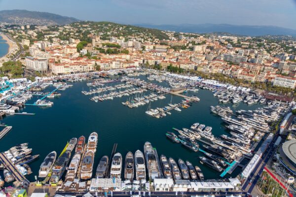 Tutto pronto per il Cannes Yachting Festival: in mostra dai superyacht agli accessori