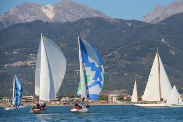 Le vele d’epoca di nuovo protagoniste in Versilia con il XVII^ Raduno Vele Storiche Viareggio