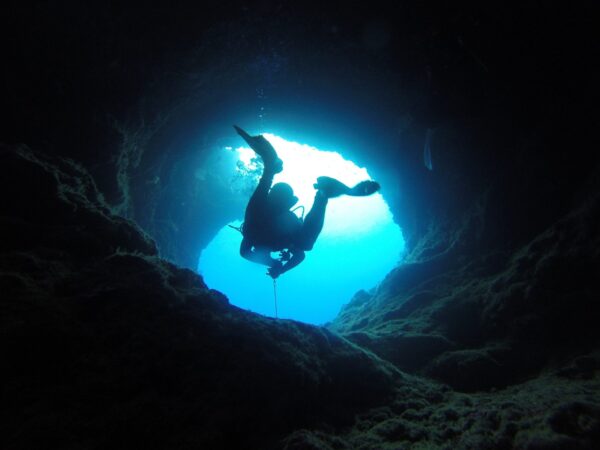 Blue Hole, il sito di immersione più pericoloso del pianeta